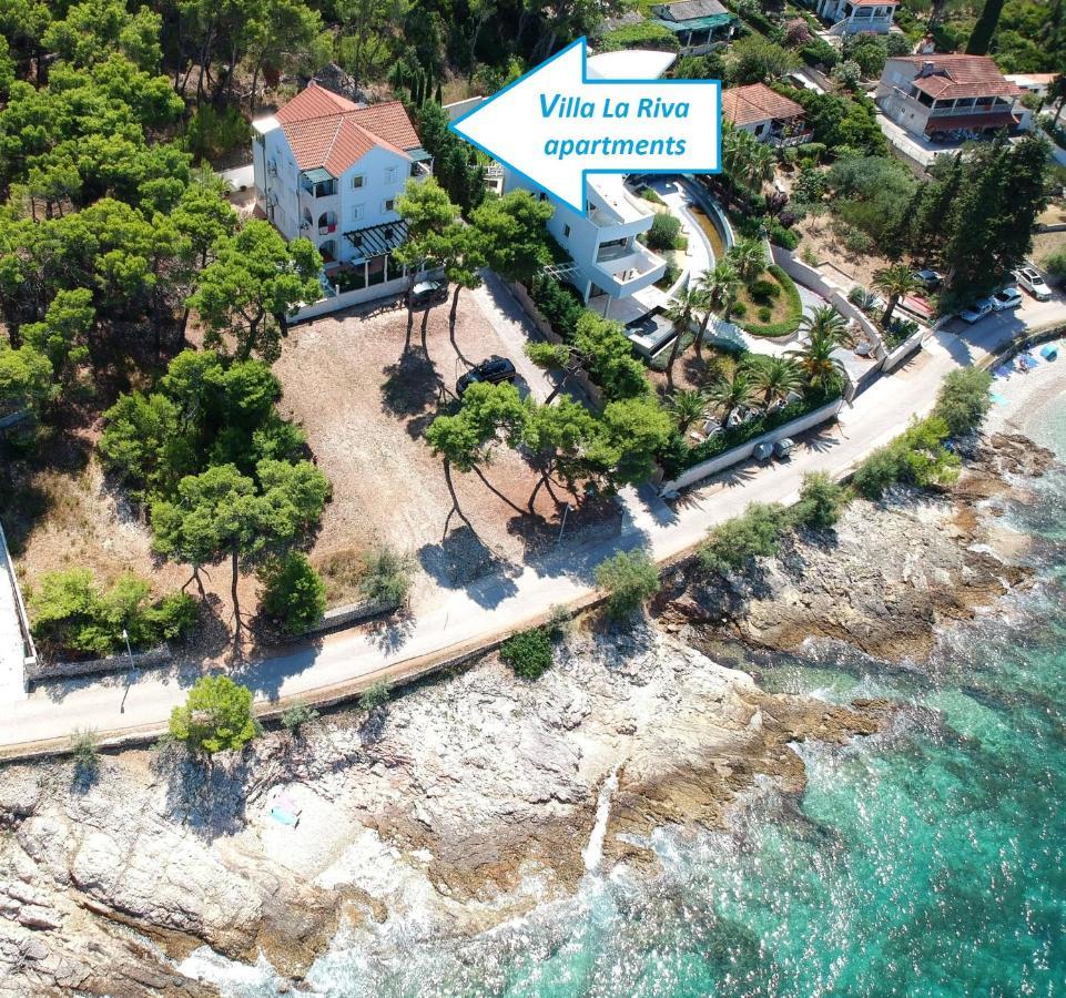 Apartments Villa La Riva - Seafront Accommodation Сутіван Екстер'єр фото